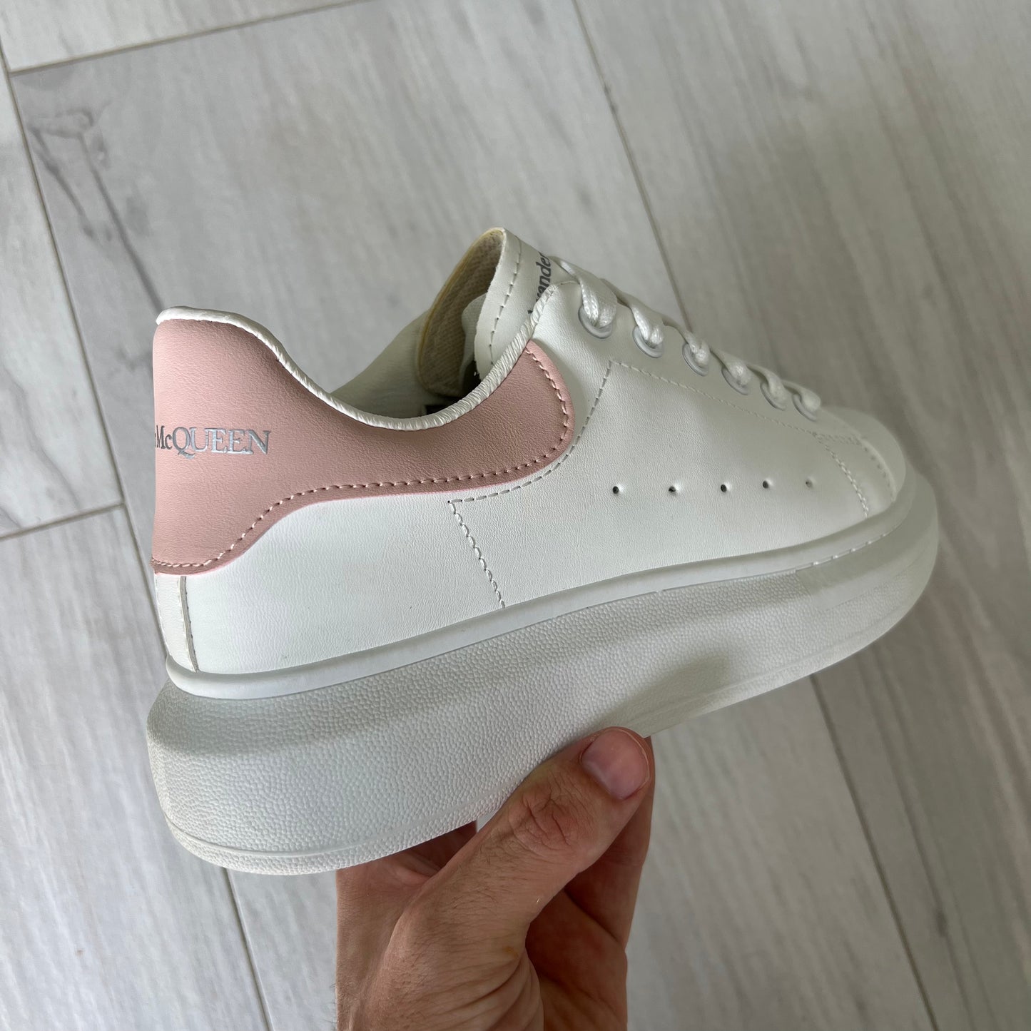 Alexander Mc. calidad premium Rosa