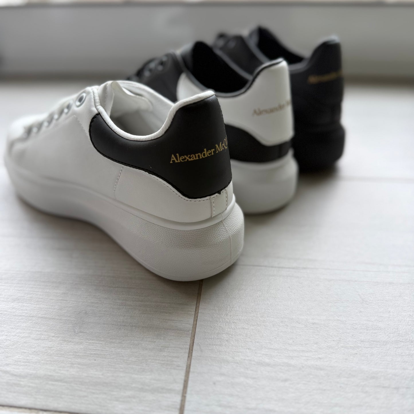 Alexander McQueen Unisex calidad premium (varios colores)