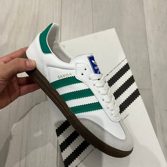 Zapatillas A. Samba blancas con Verde SOLO TALLA 36 y 39